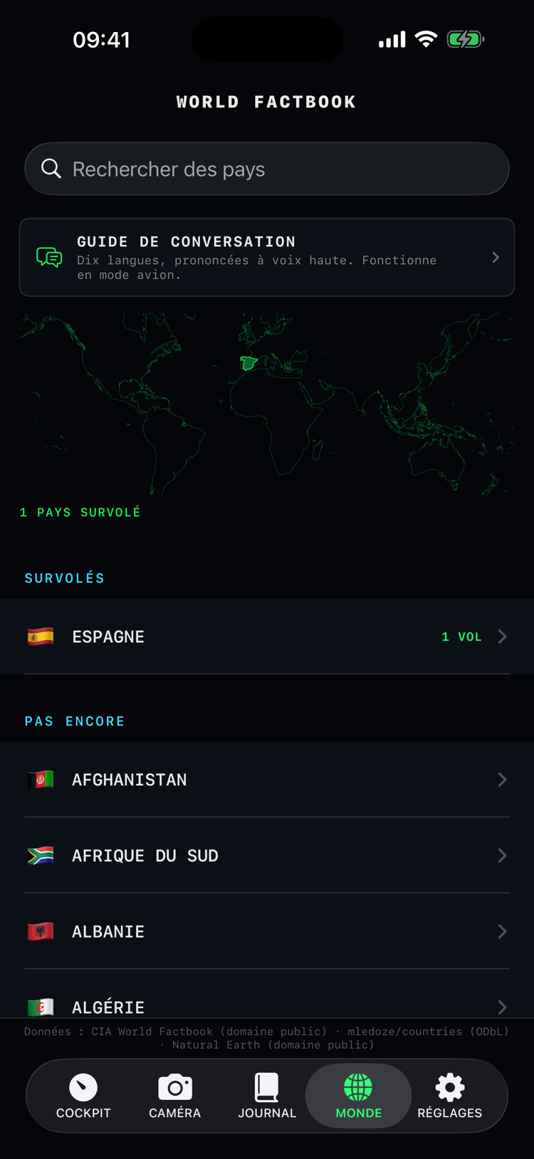 Onglet Monde : la carte de collection avec les pays survolés illuminés et la liste des pays en français