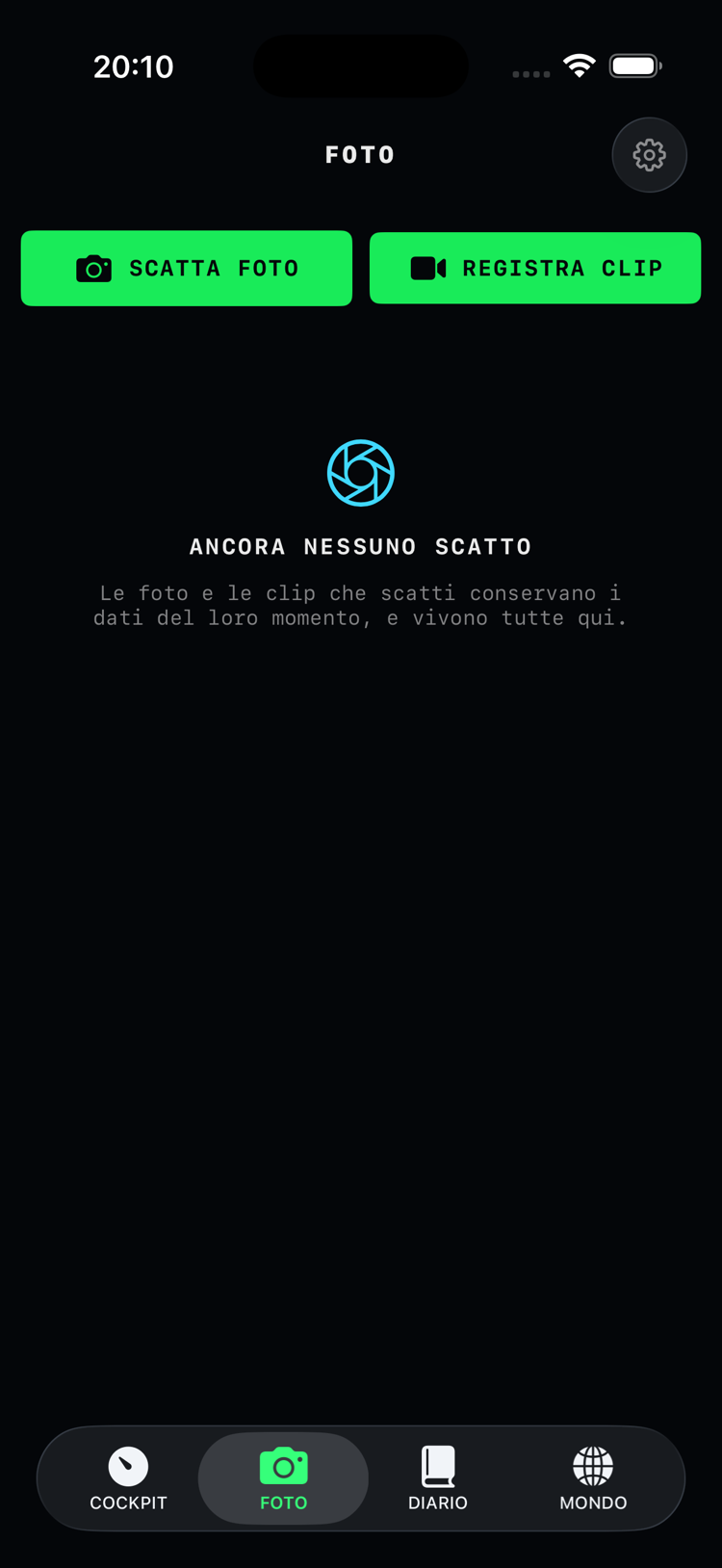 Scheda Fotocamera: scatti foto e clip, filtri e spazio usato